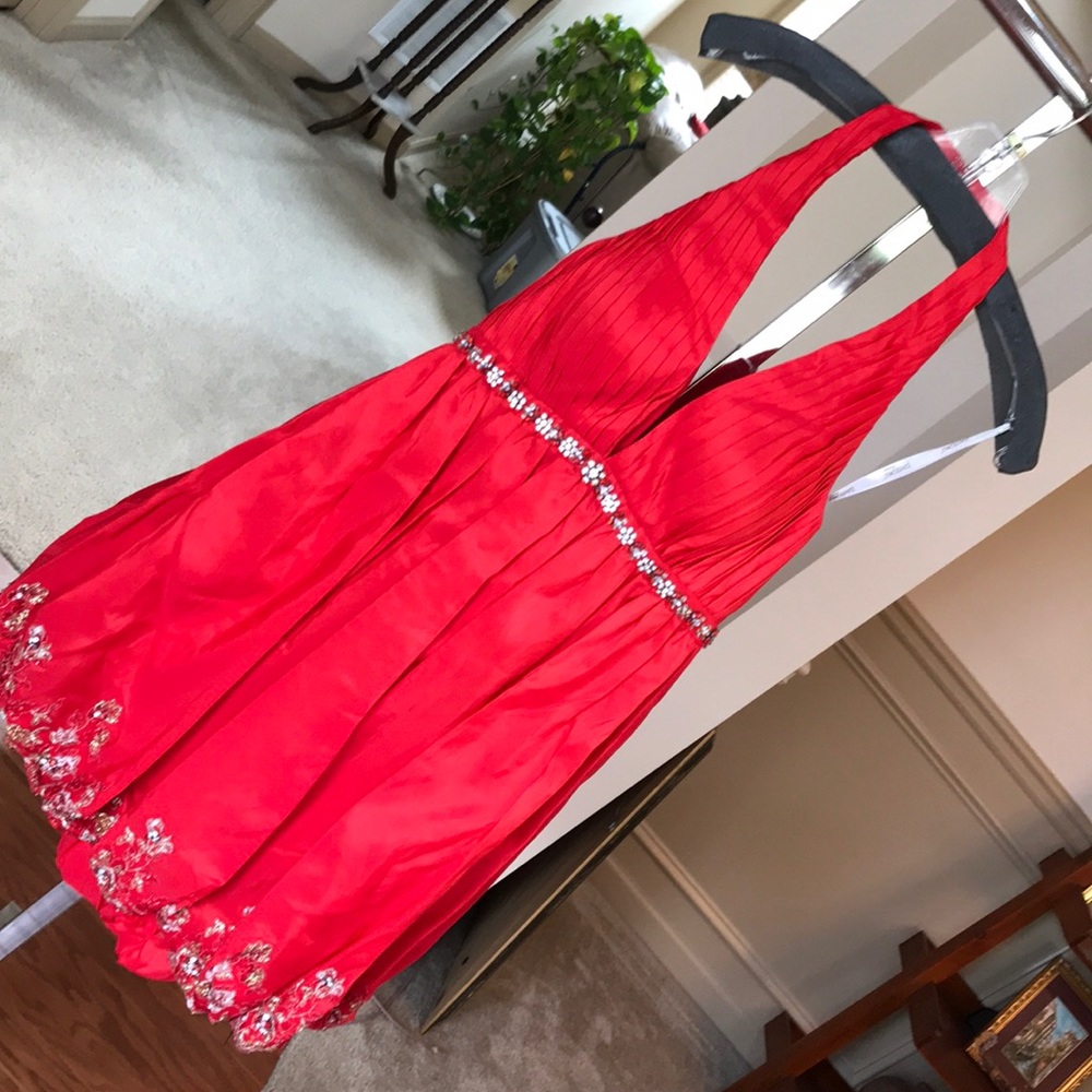 Tony Bowls Formal / Homecoming dress